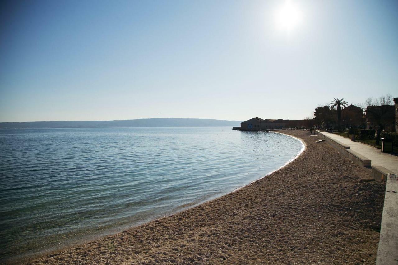 Apartman Leona Kaštela Exteriör bild